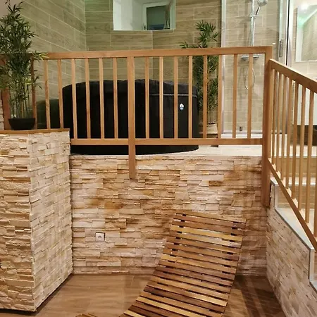 Le De La Cathedrale - Jacuzzi - Sauna - Champagne - Netflix - Wifi *