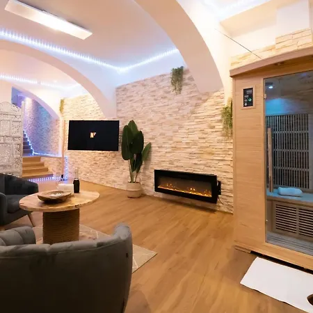 Le De La Cathedrale - Jacuzzi - Sauna - Champagne - Netflix - Wifi Lägenhet *
